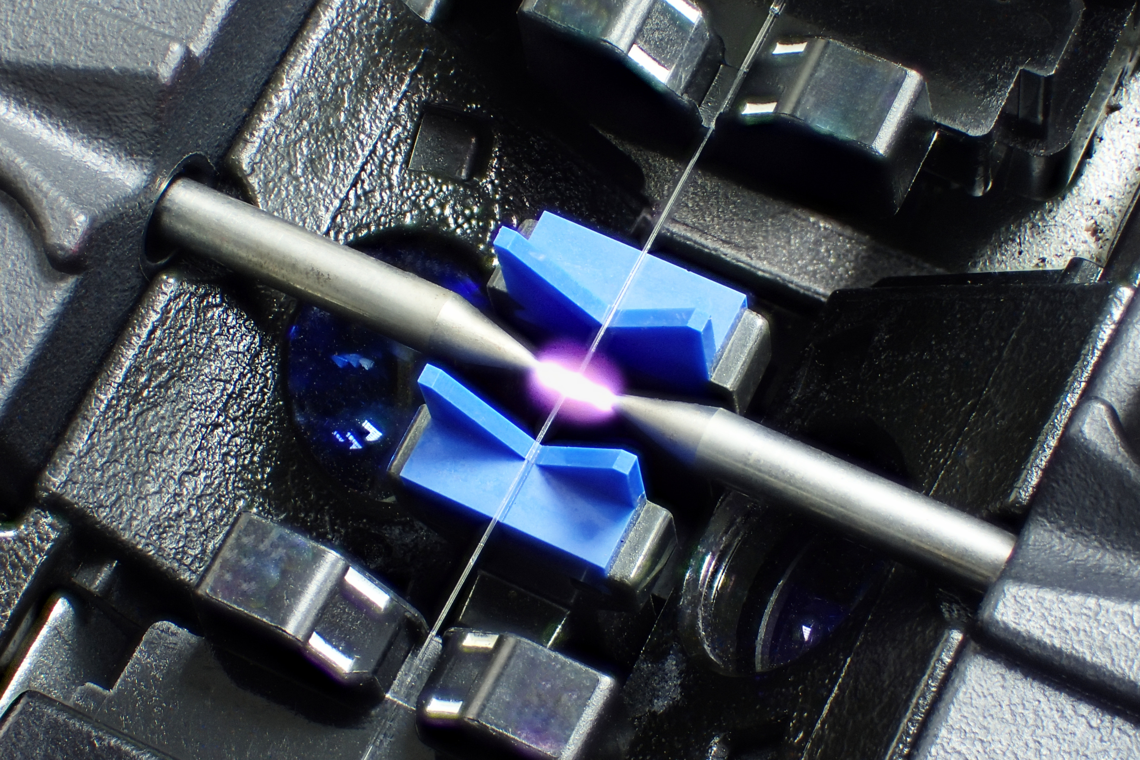 High-performance fibre connectivity